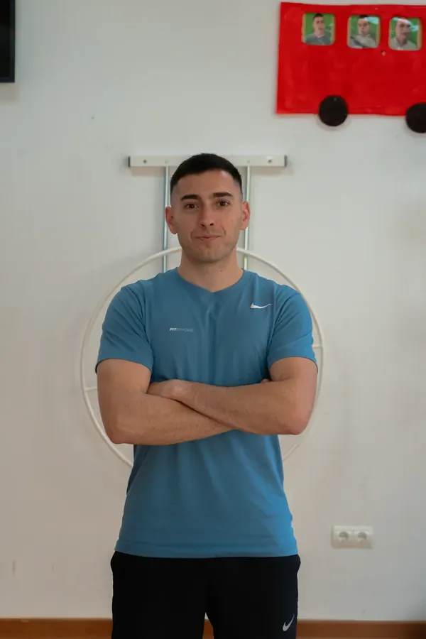 Alejandro Lozano, English-speaking personal trainer in Málaga
